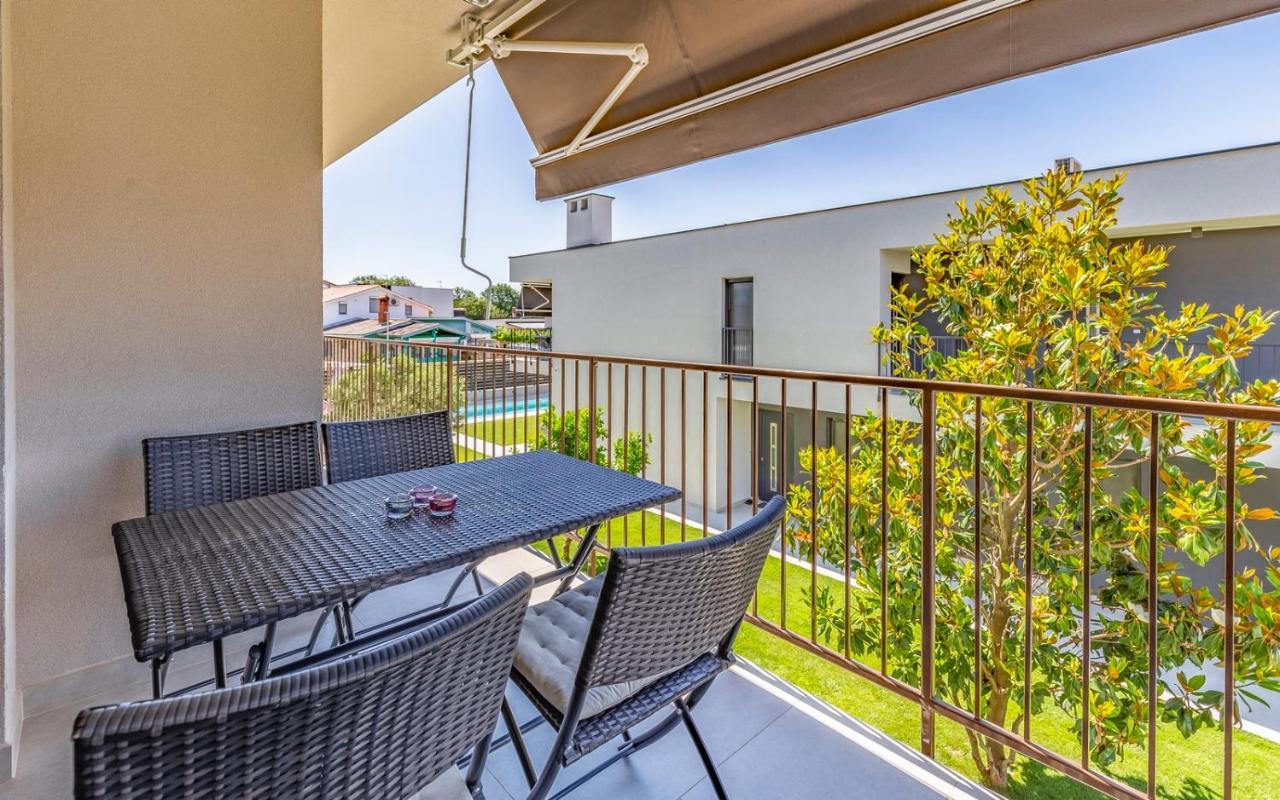 Ap Caci Mit Pool - Istriensonne 0712-0737 Apartment Medulin Bagian luar foto