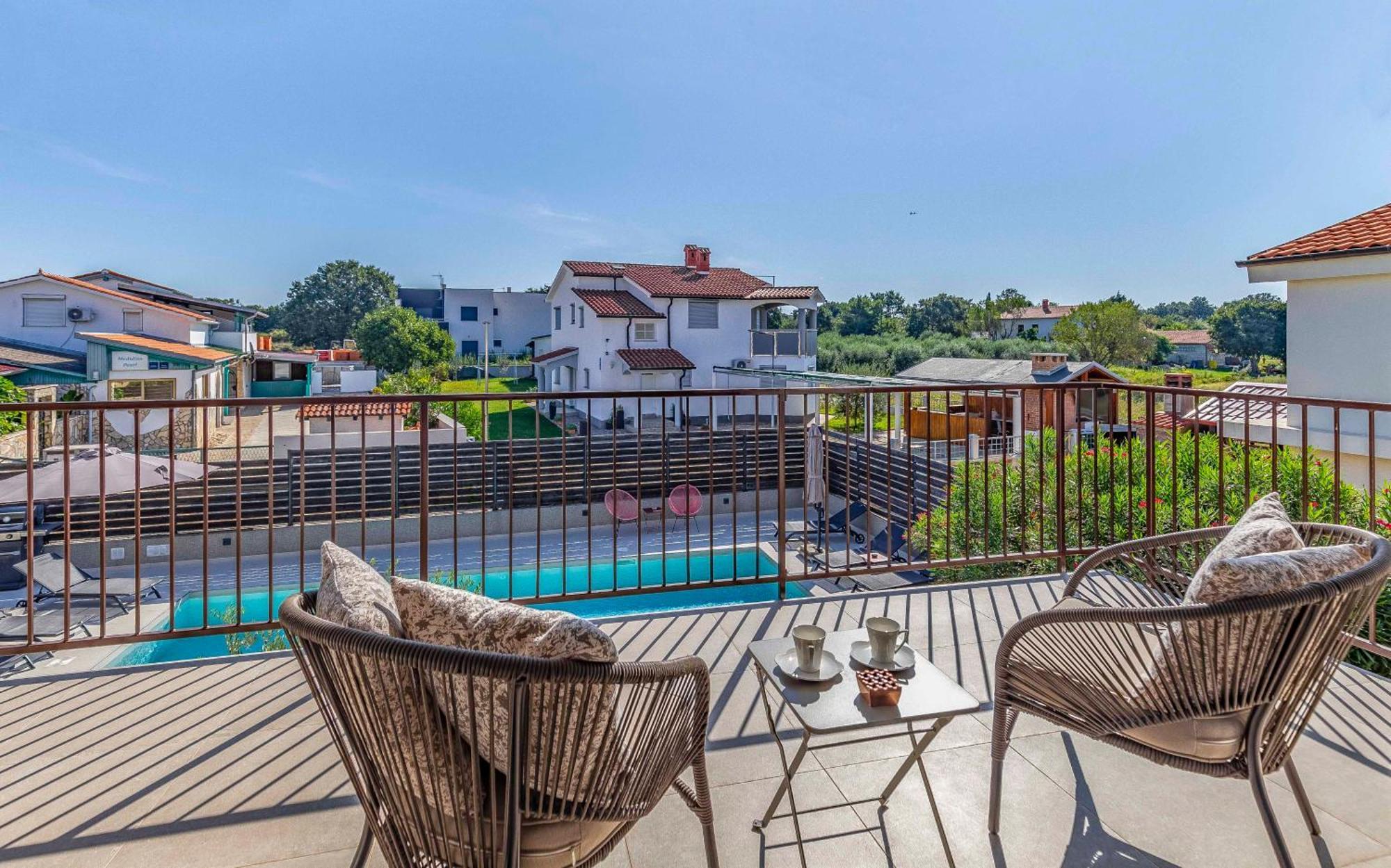Ap Caci Mit Pool - Istriensonne 0712-0737 Apartment Medulin Bagian luar foto