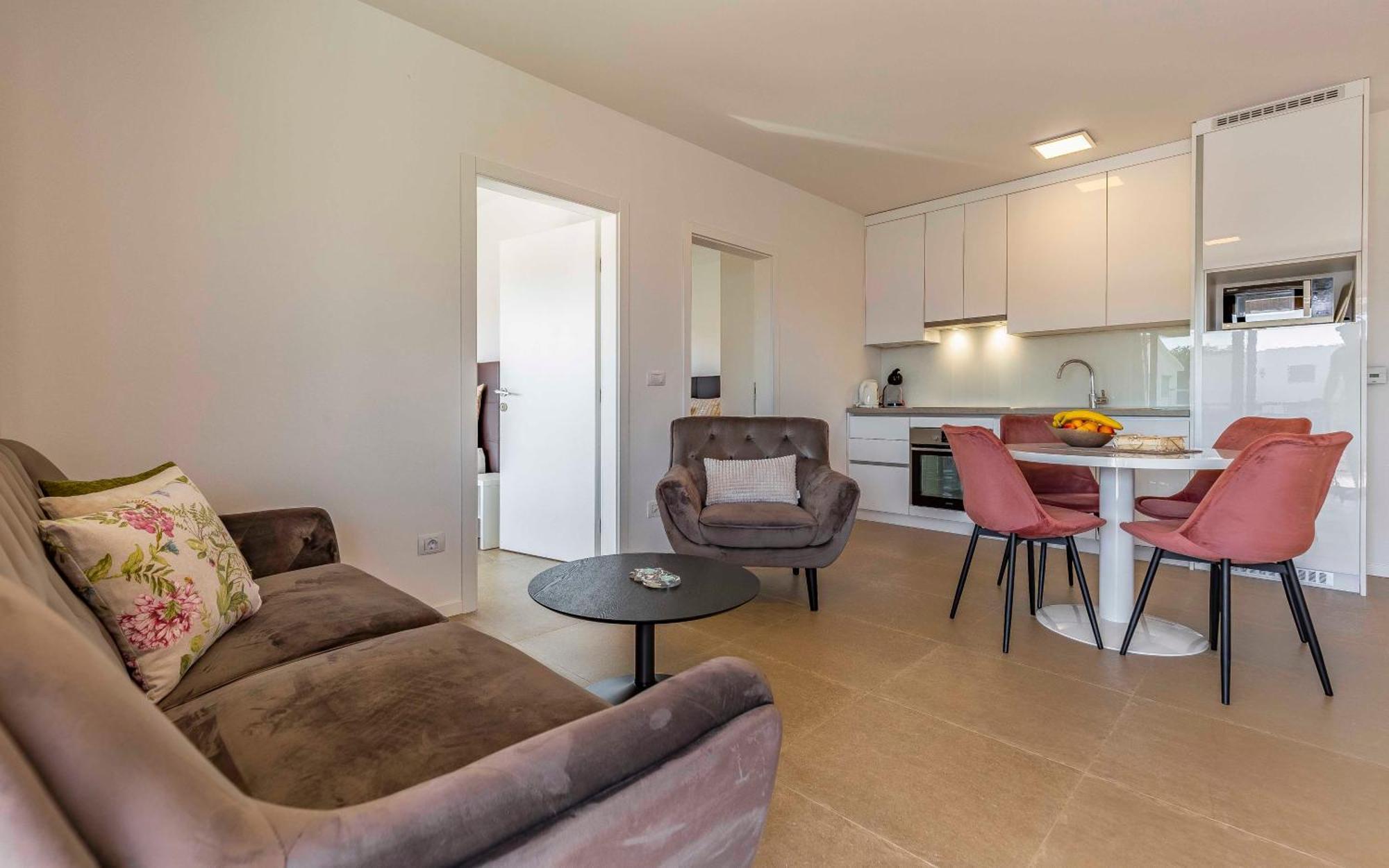Ap Caci Mit Pool - Istriensonne 0712-0737 Apartment Medulin Bagian luar foto